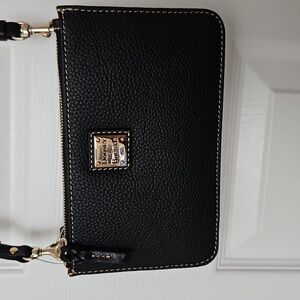 Dooney & Bourke Black Leather Women's Bag